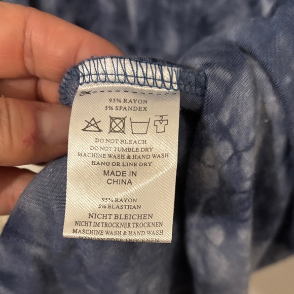 Blue Tie-Dye Short Sleeve Women's Top - Picture 6 of 7